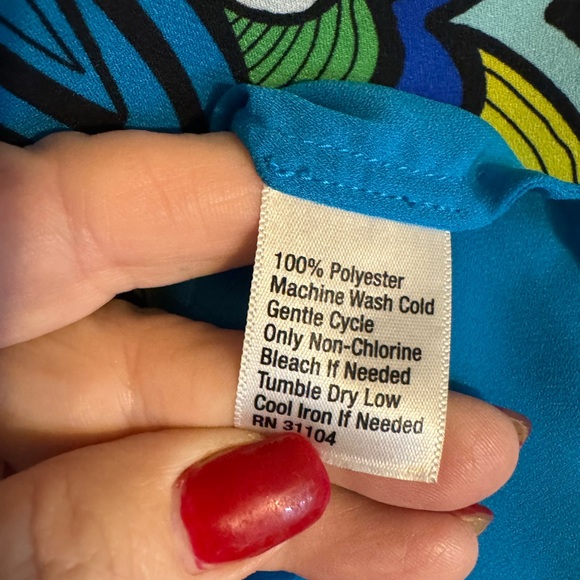 SPRING/SUMMER  Floral Print Sleeveless Blouse   PLUS: 2X        #6 - Picture 7 of 8